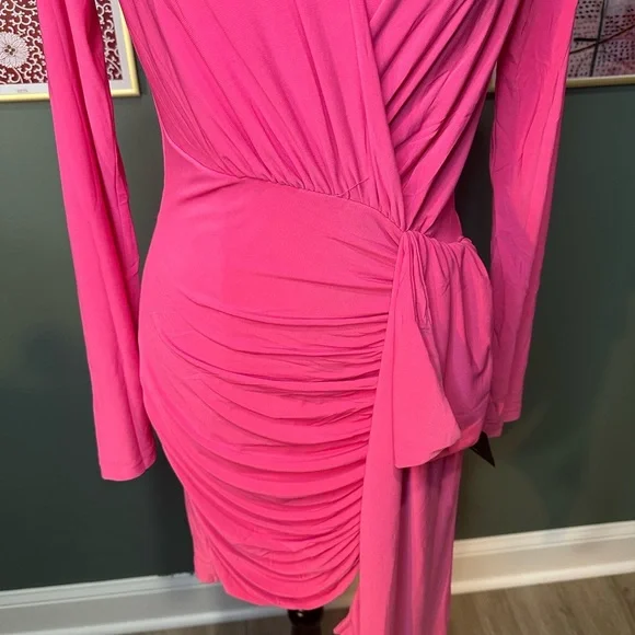 Lulu's NWT Vibrant Pink Long Sleeve Dress Size S 🦄 - Picture 2 of 6